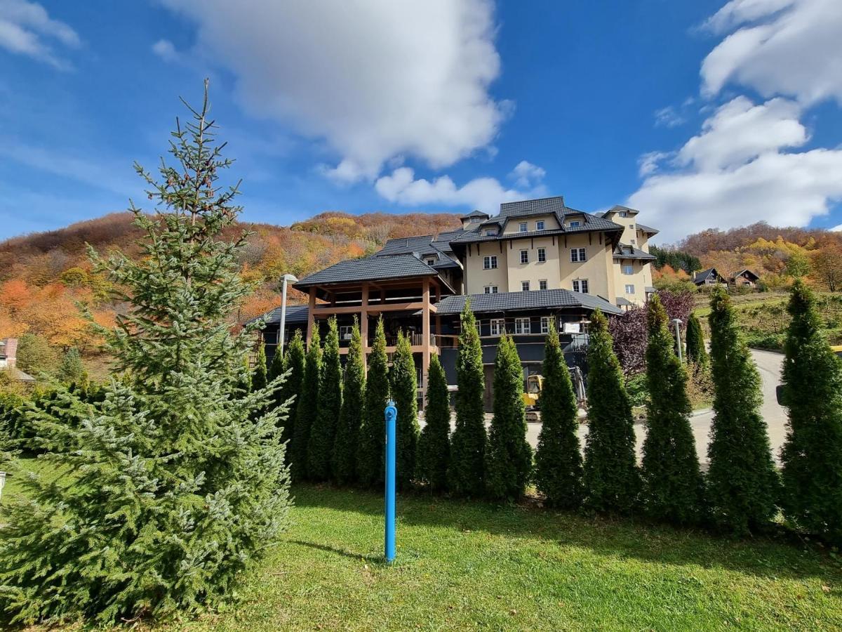 Planinsko Jutro - Brzece Centar Apartments, Kopaonik Bagian luar foto